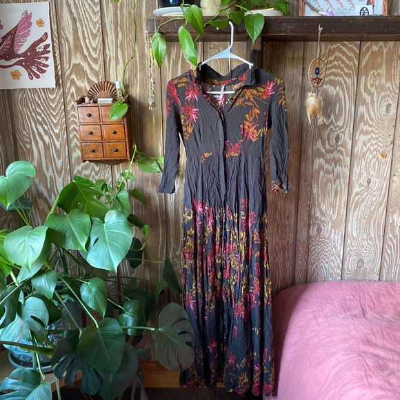 Free People maxi dress - women’s size 2, black floral printed - Picture 2 of 5